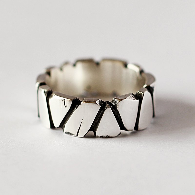 Rock 999 Silver Ring