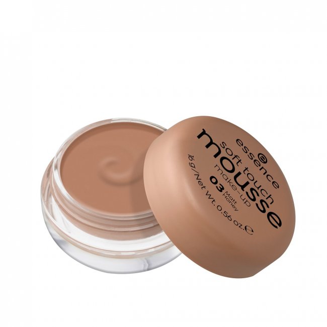 Essence Soft Touch Mousse Makeup