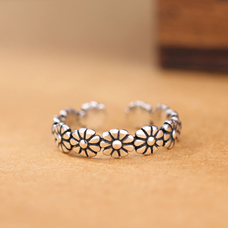 Sunflower ring