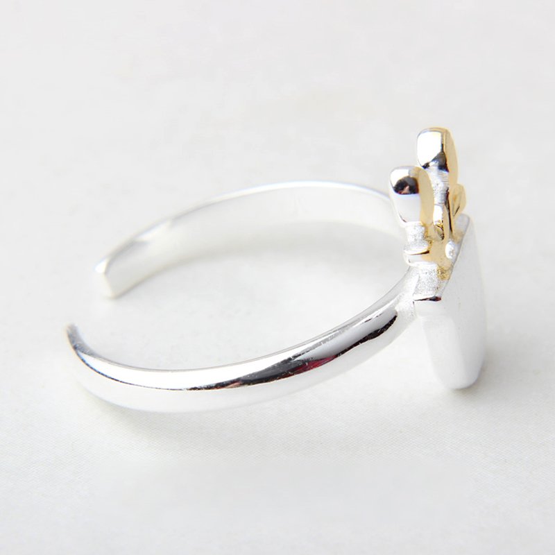 Faceless Reindeer Ring