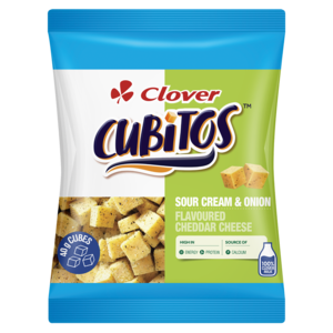 Clover Cubitos Sour Cream & Onion Flavoured Cheddar Cheese Pack 40g